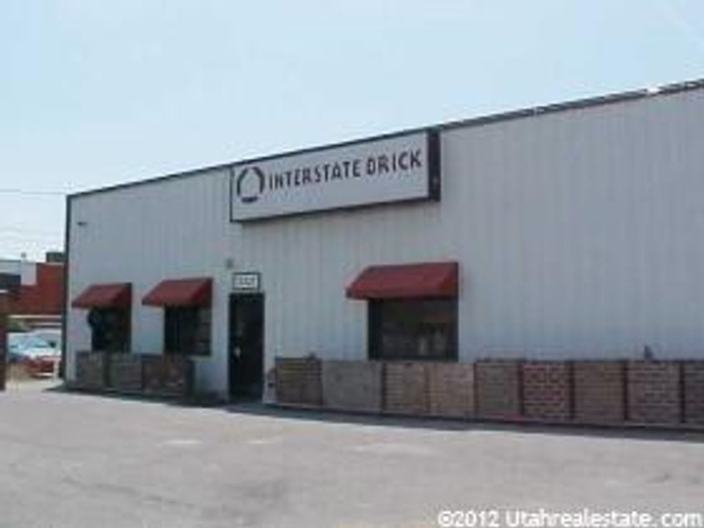 3321 S 1900 W, Roy, UT 84067