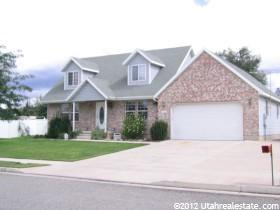 1016 N 525 W, Clinton, UT 84015