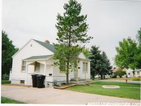 160 N Lakeview Dr, Clearfield, UT 84015