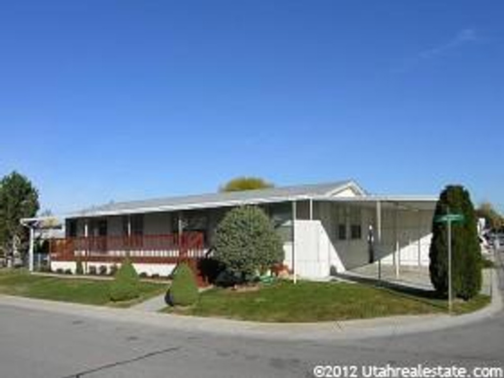 11328 S Hidden View Dr E, Sandy, UT 84070