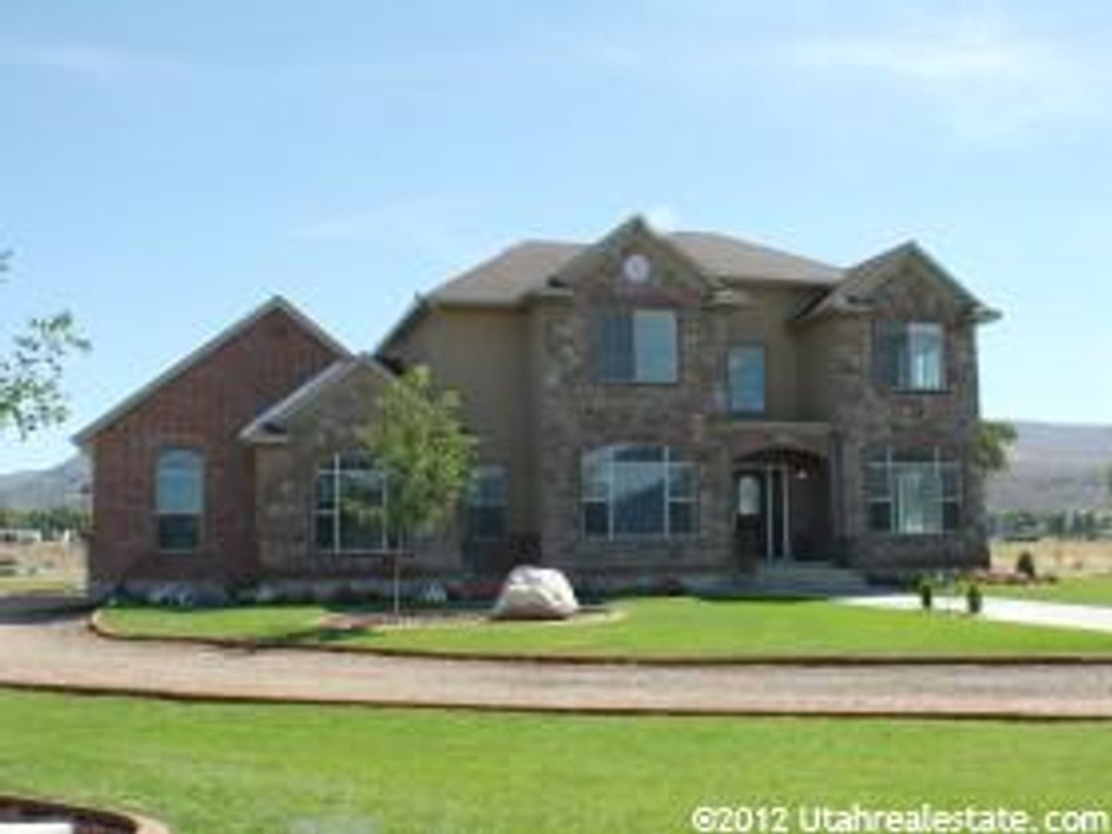 184 S 9200 E, Huntsville, UT 84317