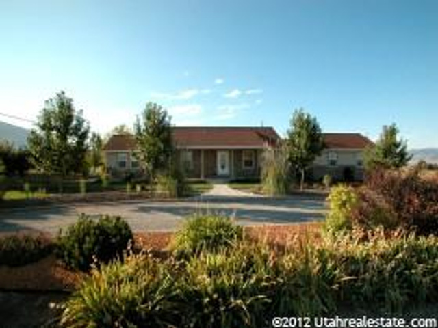 180 E 2100 S, Providence, UT 84332