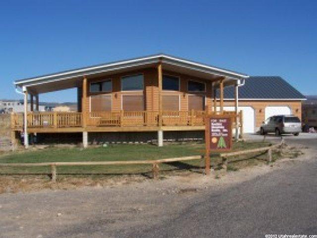 235 S 850 W, Loa, UT 84747