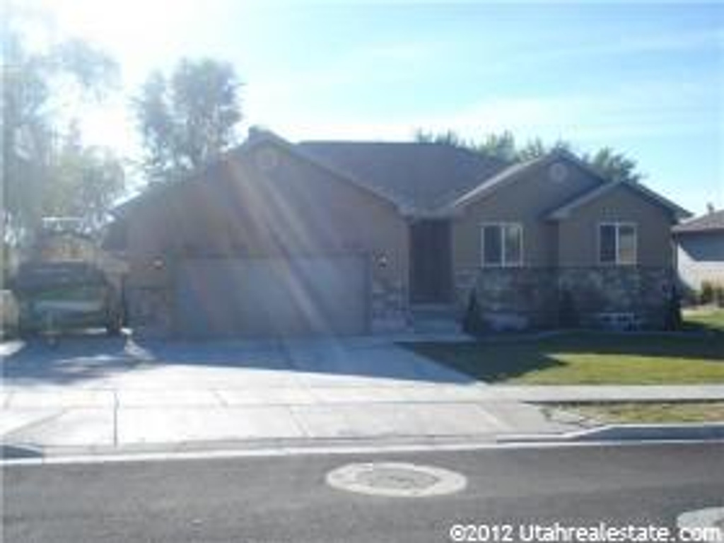 641 W 2350 N, Layton, UT 84041