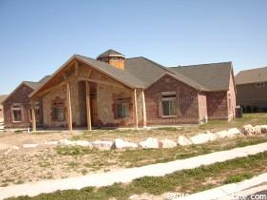 4988 S 5400 W, Hooper, UT 84315