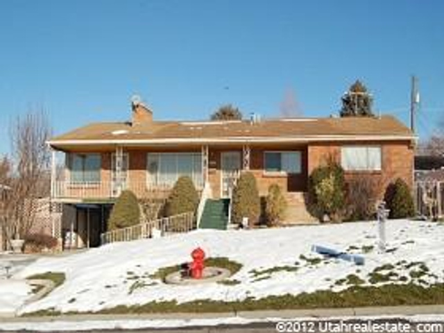 1789 E Severn Dr, Holladay, UT 84124