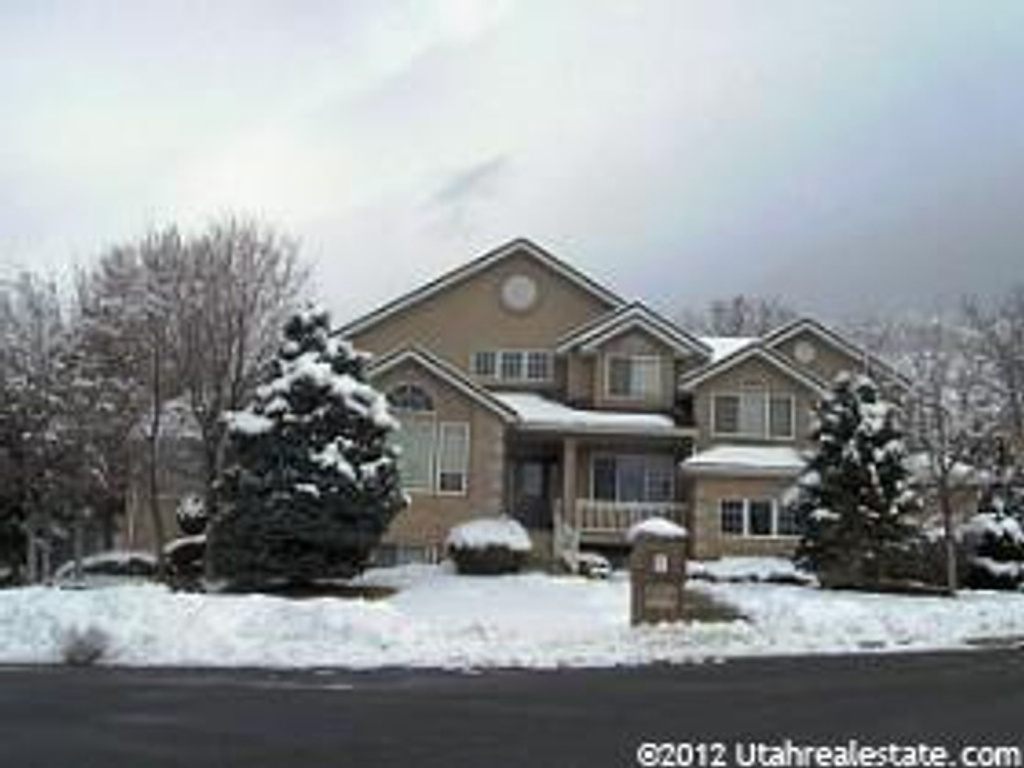 1644 Old Lake Ln, Fruit Heights, UT 84037