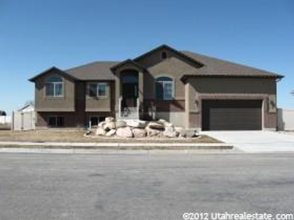 1463 N 4350 W, West Point, UT 84015