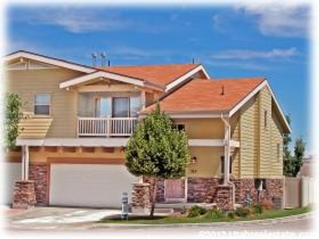 729 E Timbercraft Ln, Midvale, UT 84047