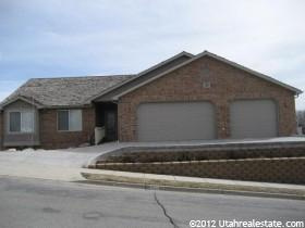 2104 E Summerwood Ln N, Layton, UT 84041