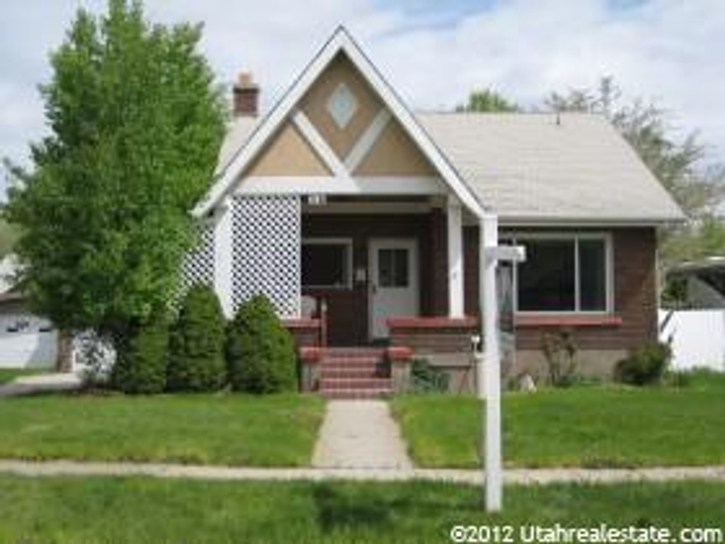 116 Cyprus St, Copperton, UT 84006