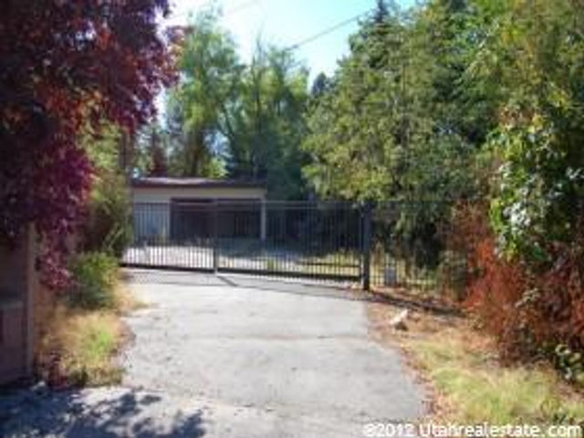 2100 E 6200 S, Holladay, UT 84121