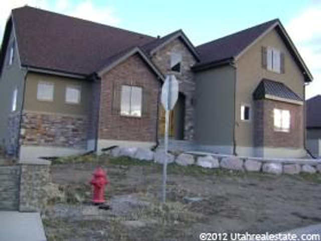169 E Hollybrook Cv S, Draper, UT 84020