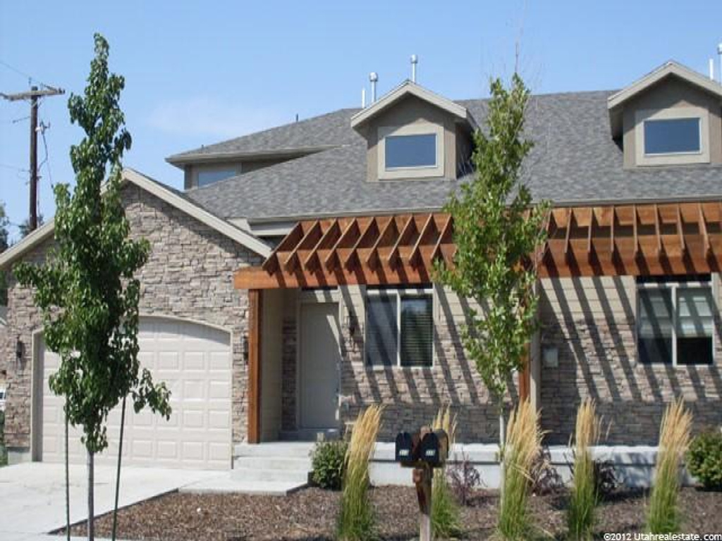 313 Perrine Dr, Midvale, UT 84047