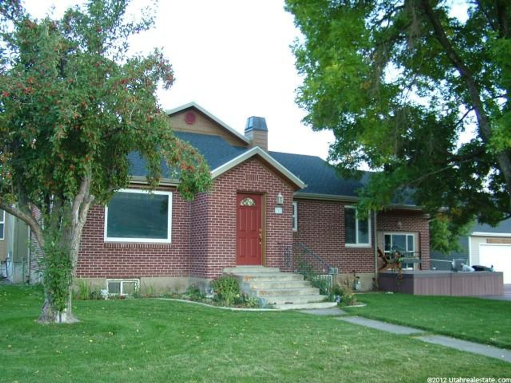 707 S Center St, Midway, UT 84049