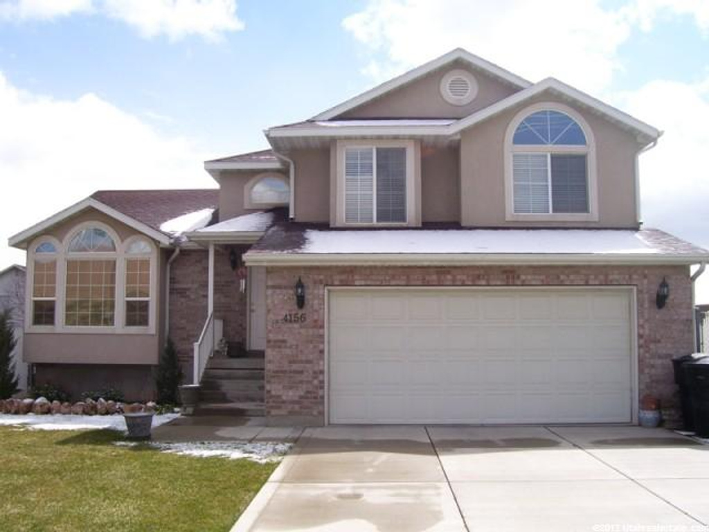4156 Parker Dr E, Riverdale, UT 84405