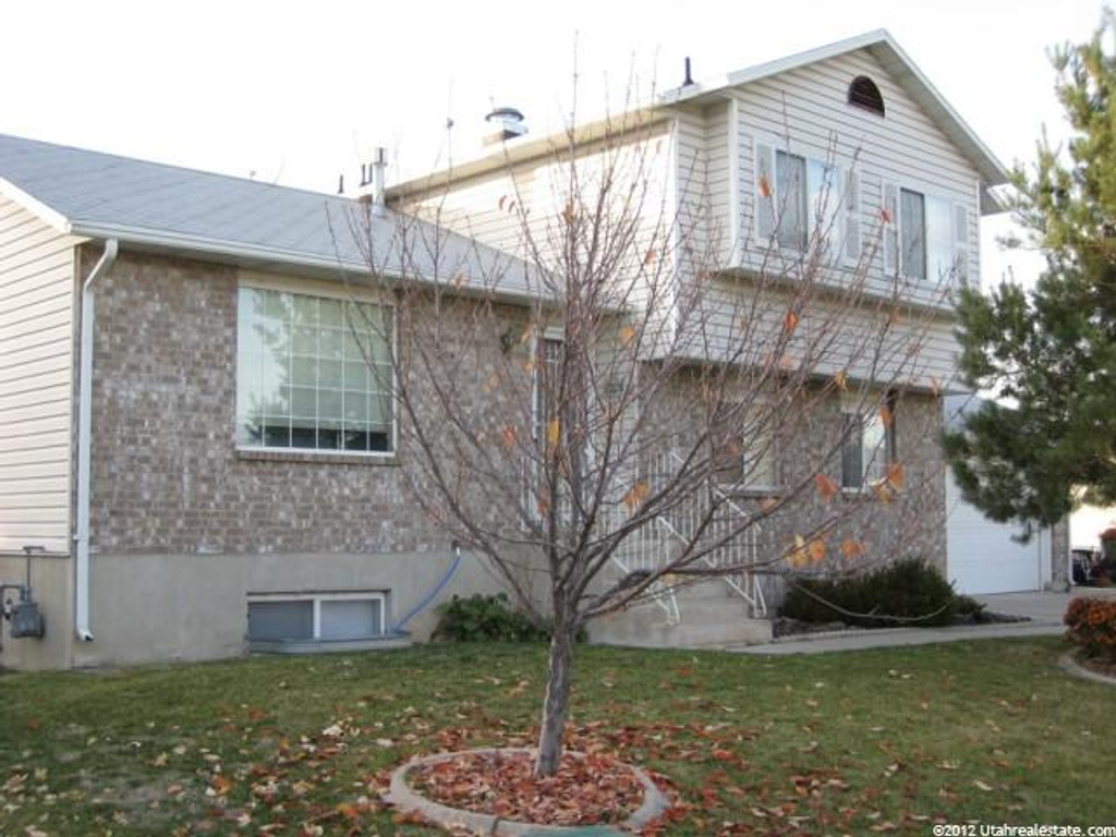 5801 S 4050 W, Roy, UT 84067