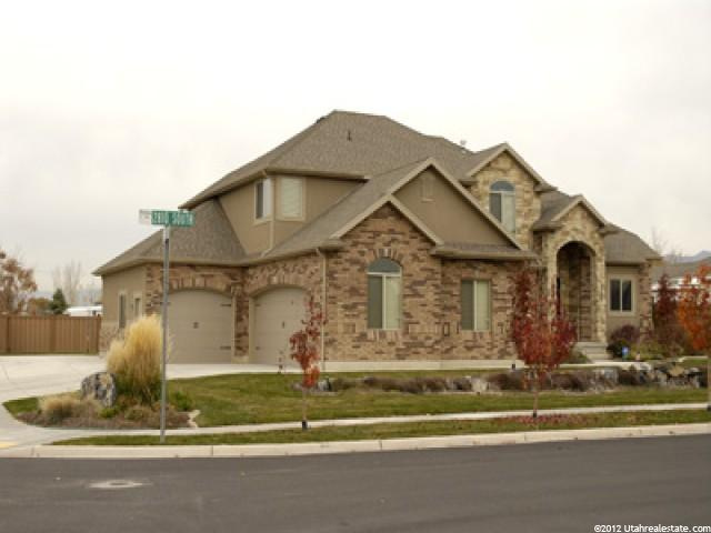 562 W 2810 S, Syracuse, UT 84075