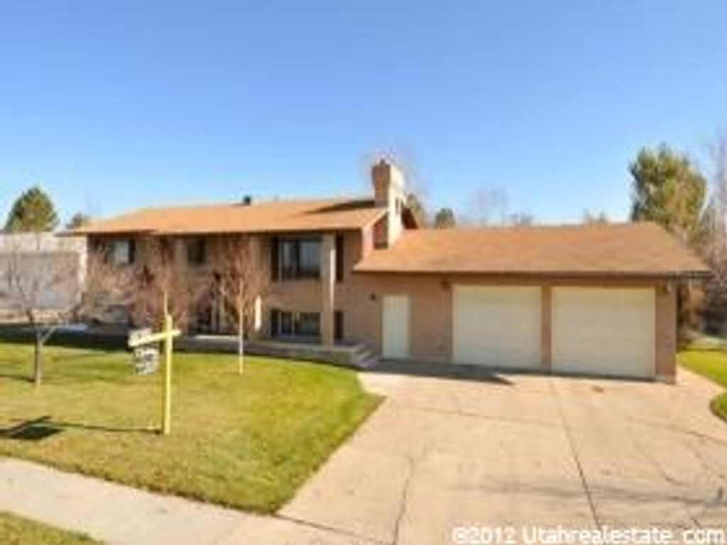 5452 S 3500 W, Roy, UT 84067