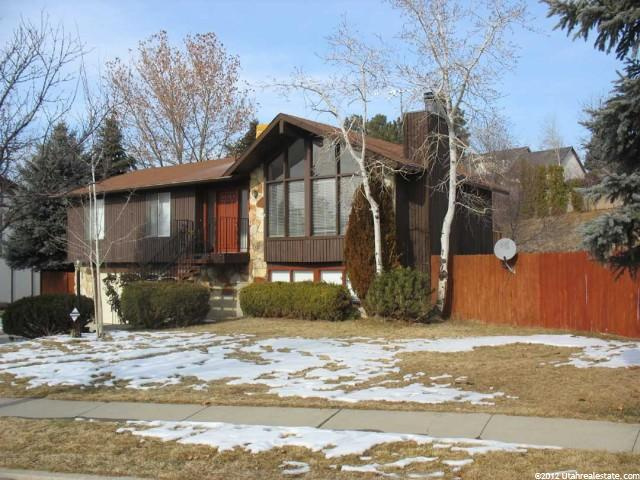 2497 E Woodthrush Dr, Sandy, UT 84093