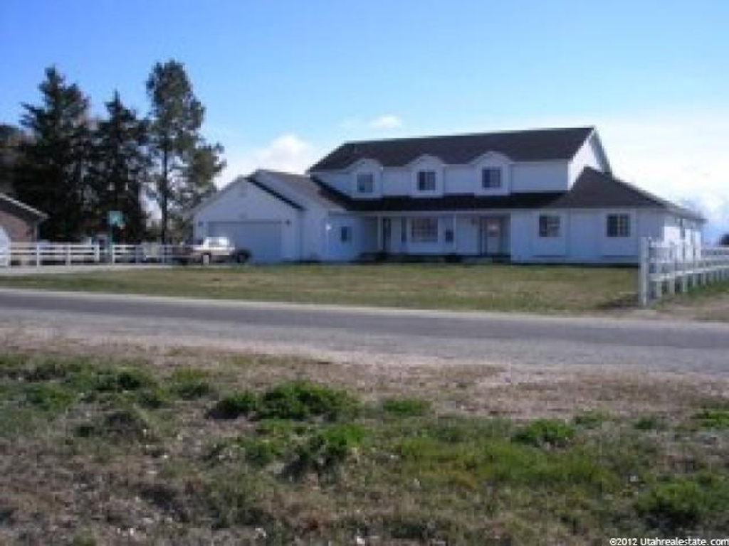 5742 S 6100 W, Hooper, UT 84315