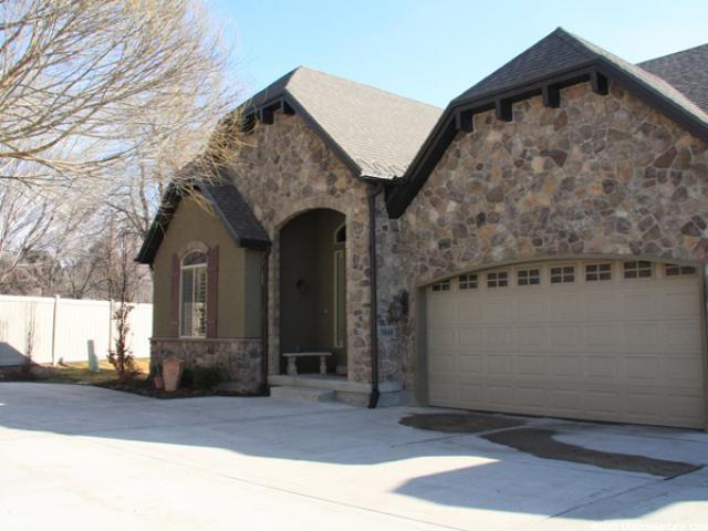 1848 E Peyton Ct, Holladay, UT 84117