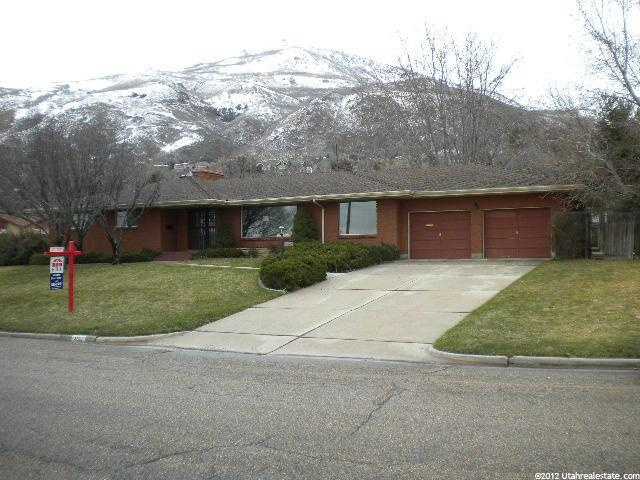 4260 S Taylor Ave E, Ogden, UT 84403