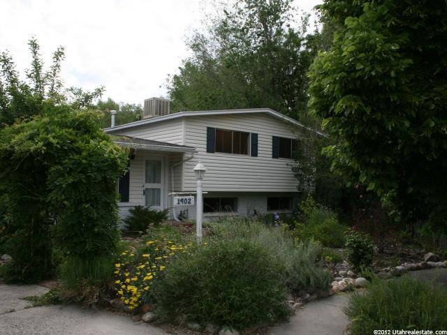 1902 E Cecelia Cir, Holladay, UT 84121