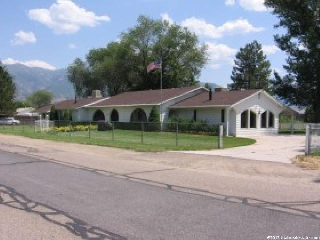 38 E Phillips St, Layton, UT 84041
