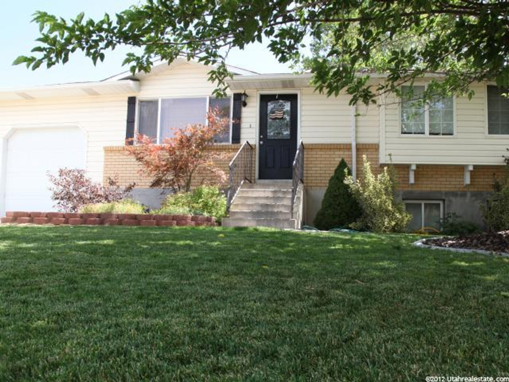 1242 N 250 E, Layton, UT 84041