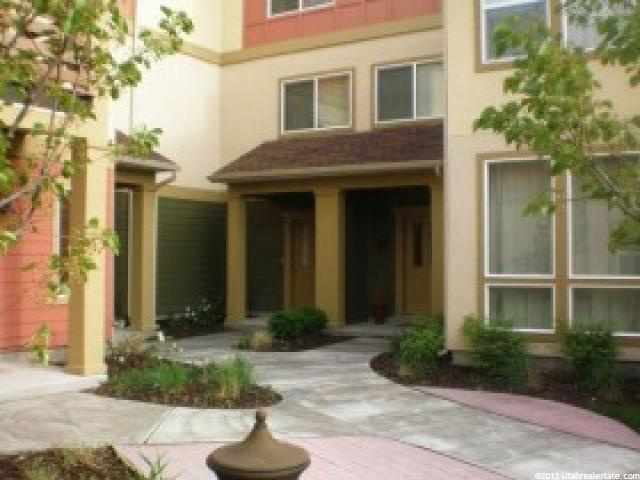 1090 N Shephard Creek Pkwy W, Farmington