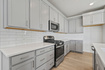 Photo 4 for 833 W Halvorsen Pkwy