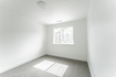 Photo 4 for 1563 W Skyline Dr #527