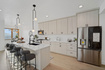 Photo 3 for 631 N Darwin St #10