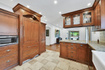 Photo 3 for 1042 S Douglas St