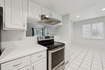 Photo 3 for 1480 E Foxboro Dr #2
