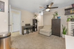 Photo 5 for 1451 N Parkway Dr