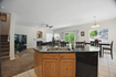 Photo 3 for 1828 W Woodview Dr