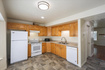 Photo 3 for 894 N Main St #13