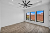 Photo 4 for 133 E Terrace Ln