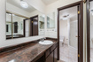 Photo 4 for 1040 E Quail Park Dr #b