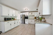 Photo 3 for 5726 S Highland Dr