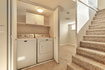 Photo 4 for 731 E Elgin Ave