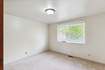 Photo 5 for 952 N Kingswood Rd