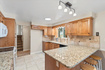 Photo 3 for 834 E Southwood Dr