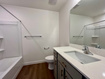 Photo 4 for 3611 N Oak Blvd #333