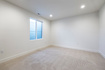 Photo 5 for 6028 N Fairview Rd #223