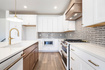 Photo 3 for 6028 N Fairview Rd #223