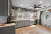 Photo 2 for 914 E Lakeview