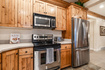 Photo 3 for 1164 N Village Cir